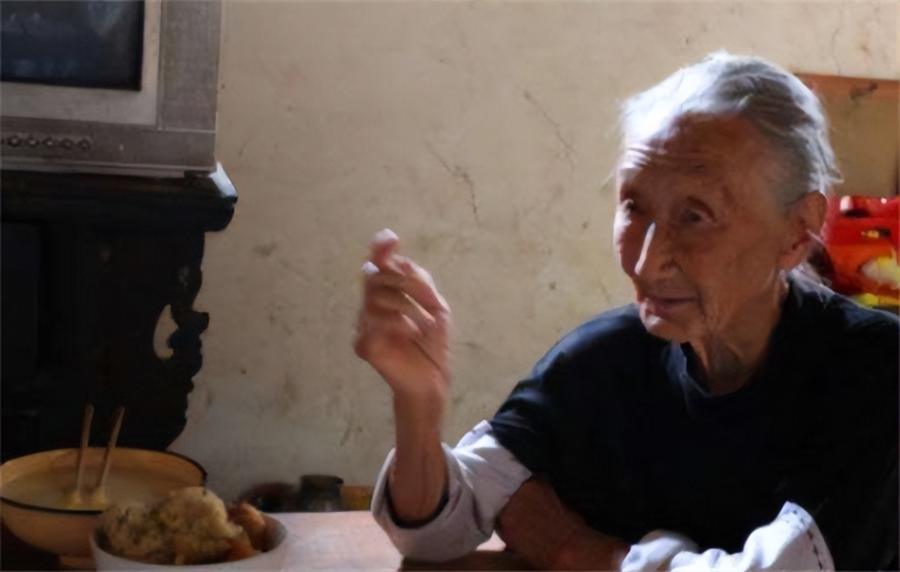 91岁老妇怀孕60年未生,91岁四川老太怀孕现在如何