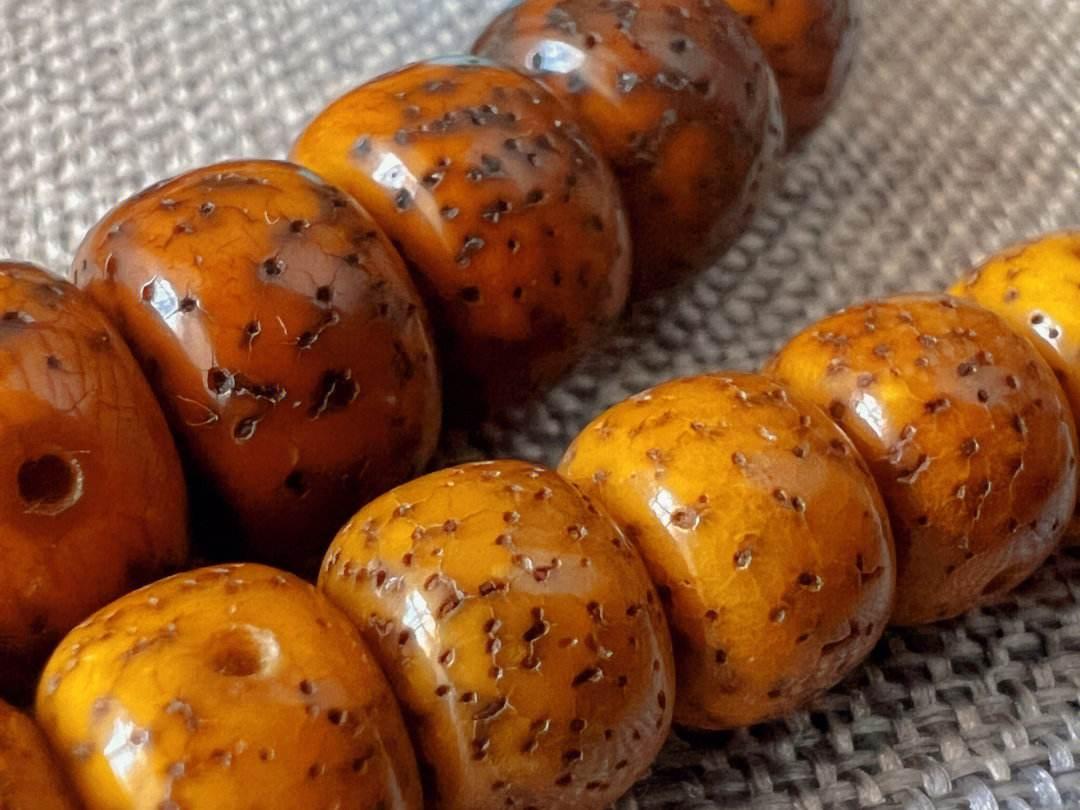 菩提手串包浆原理,文玩基础知识金刚菩提的返碱