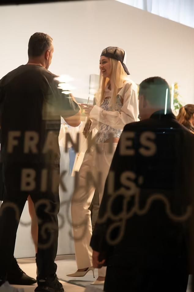 美国超模吉吉哈迪德写真,超模吉吉哈迪德私服