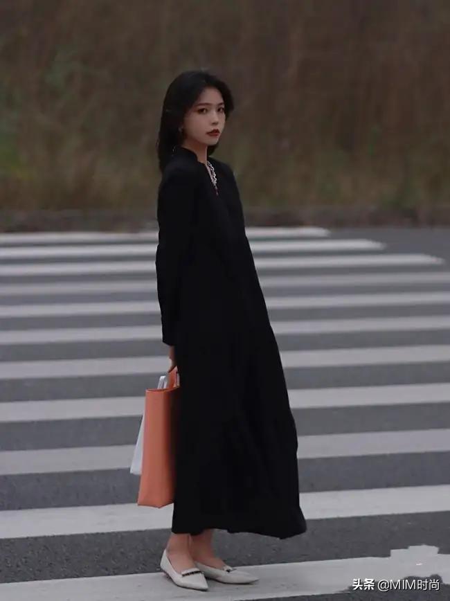 三款裙子配哪种鞋漂亮,适合搭配仙女裙的秋冬鞋子分享