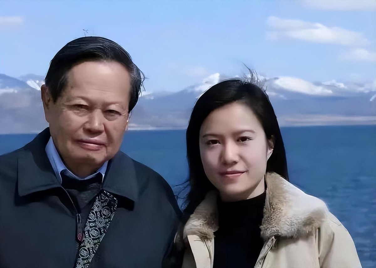 翁帆13年前嫁给杨振宁的原因,翁帆嫁给大自己54岁的杨振宁原因