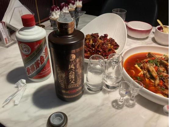 北京一传奇酒，出自县级酒厂，曾破产倒闭20年，今5000块难买一瓶