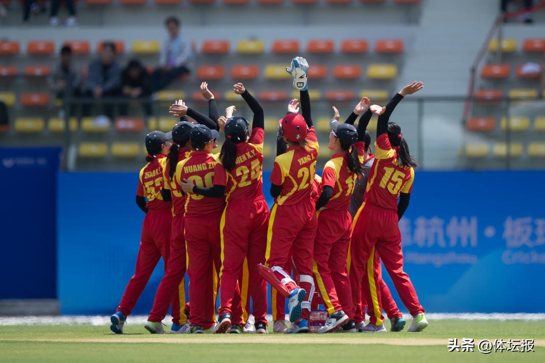 击剑花式表演,韵味杭州滑板公开赛陈宇轩