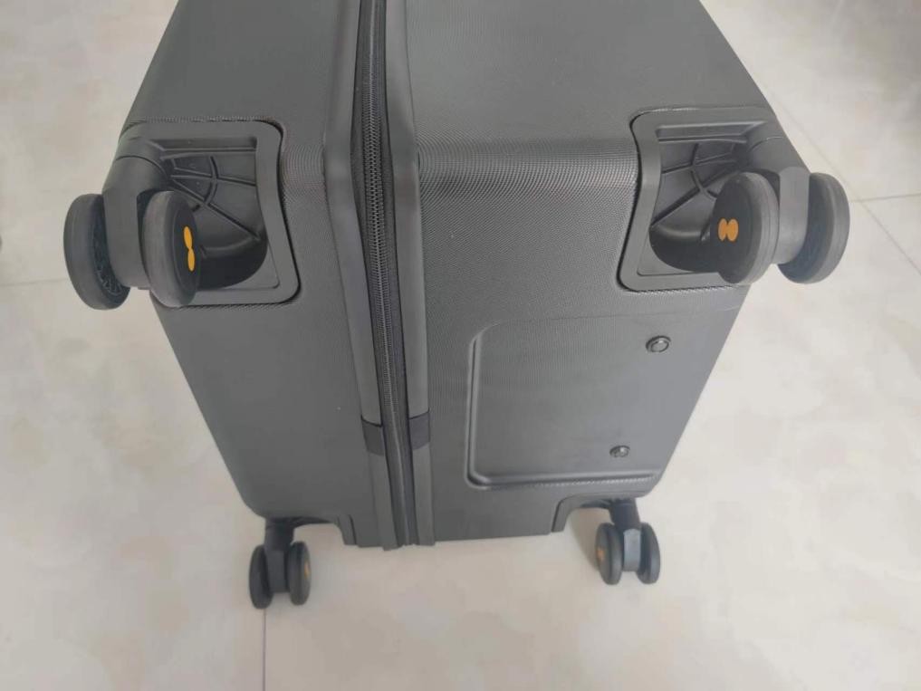 地平线行李箱哪个品牌好,行李箱品牌地平线8号