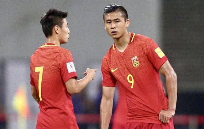 国足3月约战新西兰，更新换代势在必行，老将退位中生代担纲