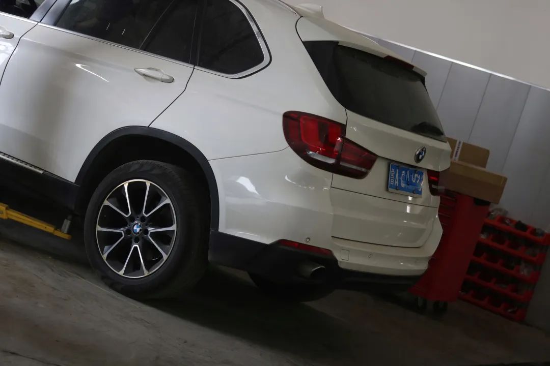 经典老车宝马x5翻新,宝马x5二手车整备翻新费用