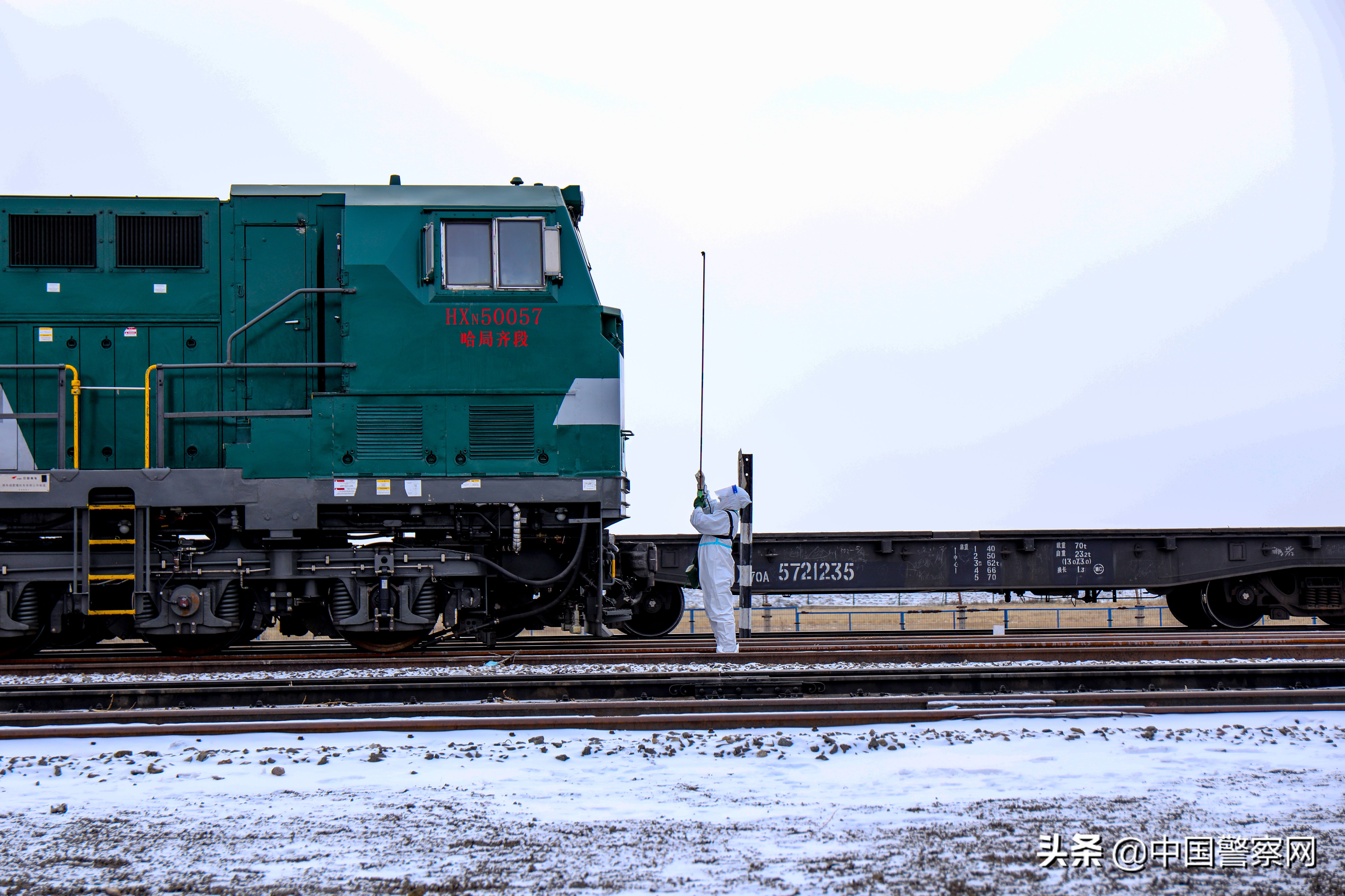 边检民警抗疫一线,抗疫满洲里