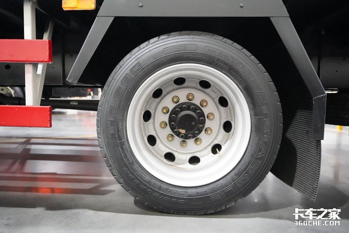 10米大单桥高栏货车,10米货箱单桥车