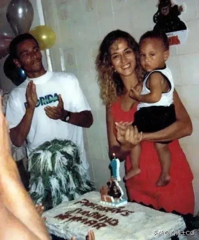 2018世界杯巴西内马尔彩虹过人,内马尔彩虹过人120帧4k超清视频