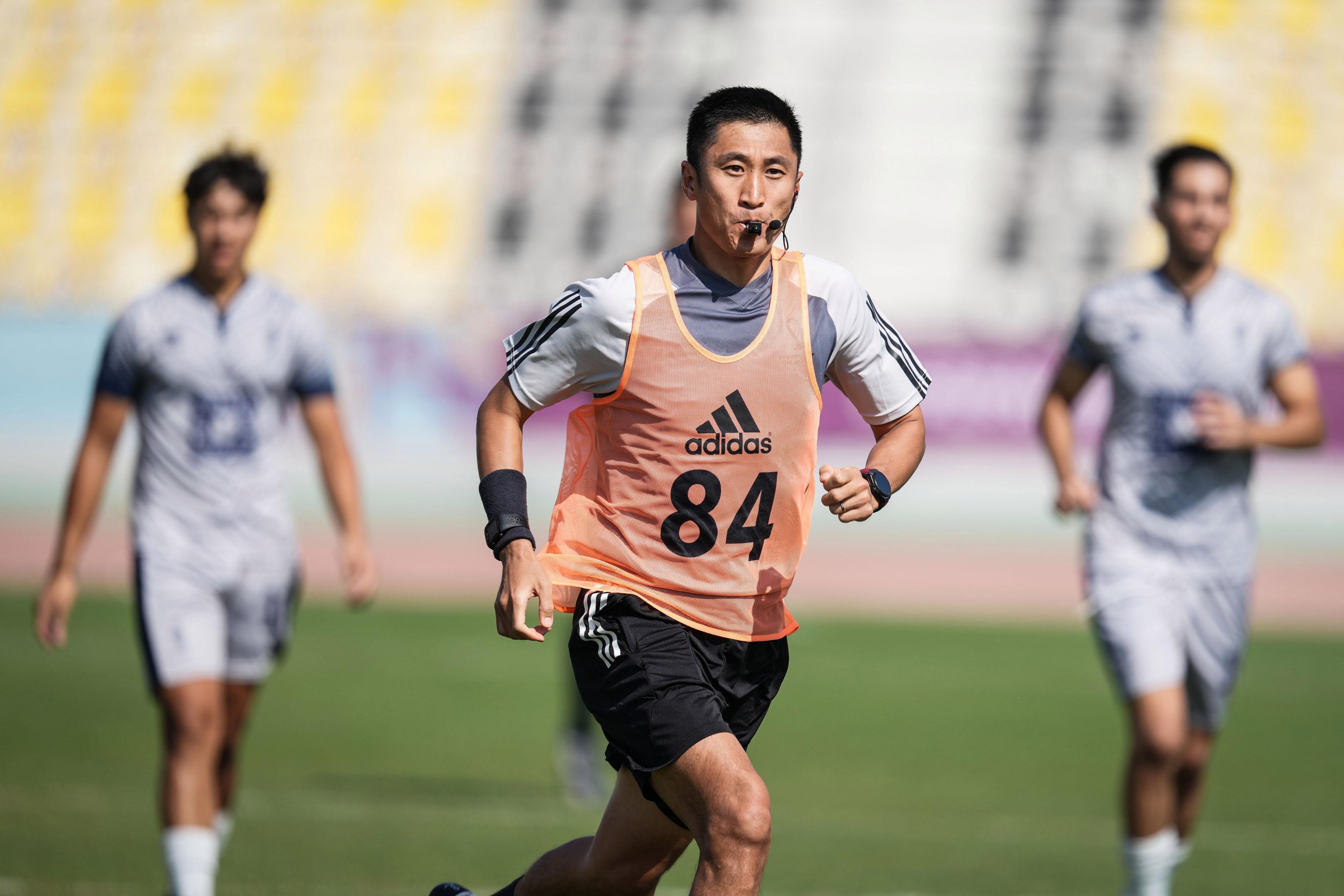 马宁裁判直播回放,马宁2002世界杯发牌是哪一场