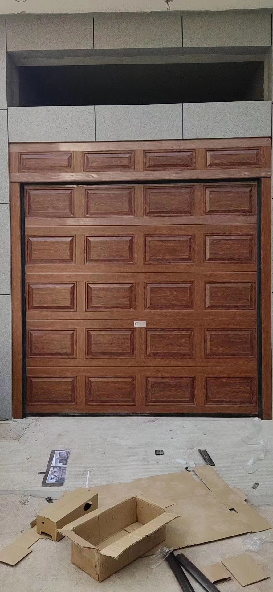 车库门下面密封条坏了怎样更换,别墅车库门密封条