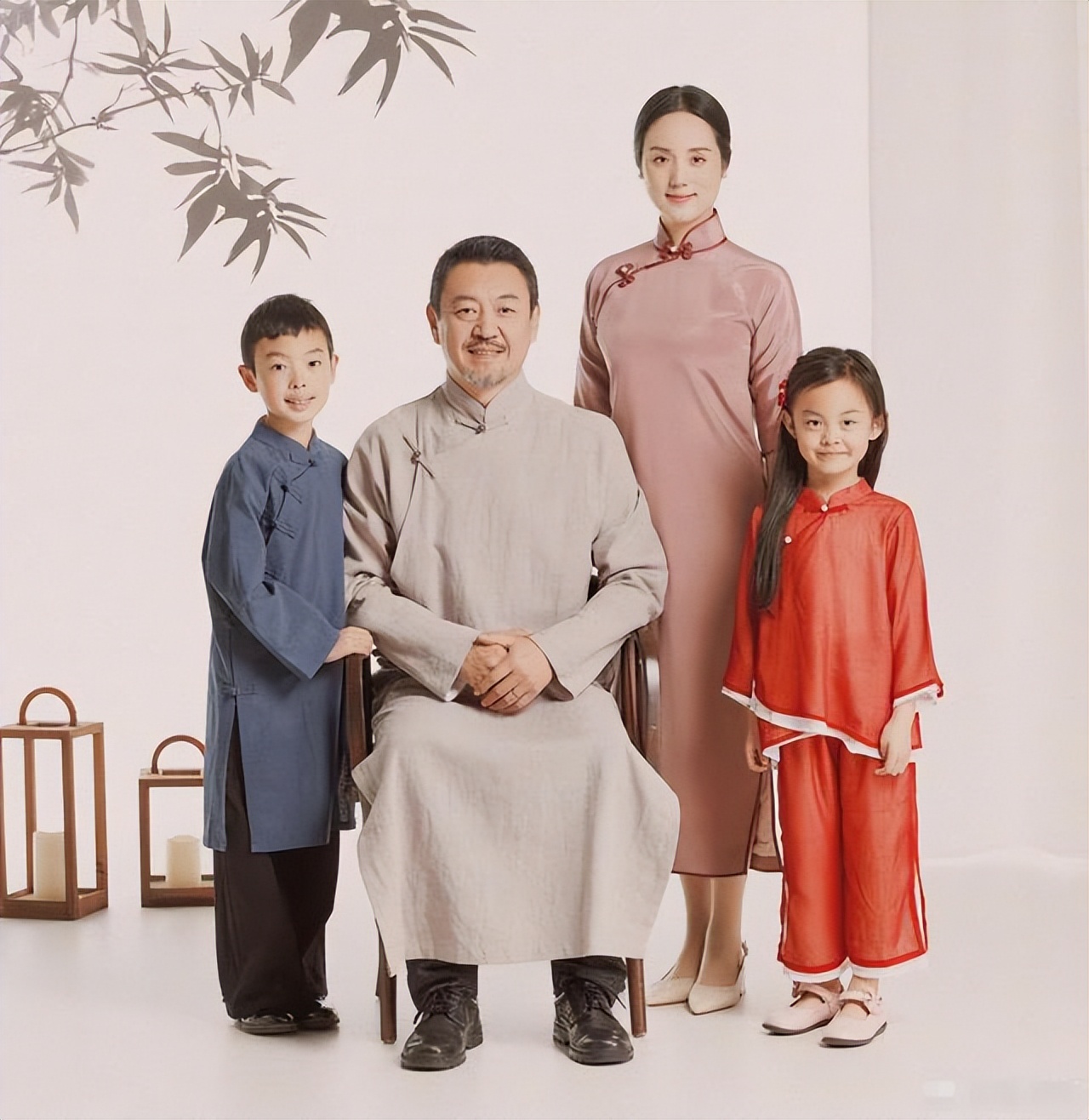 新闻联播前主播杨柳,新闻联播播音员杨柳现在状况