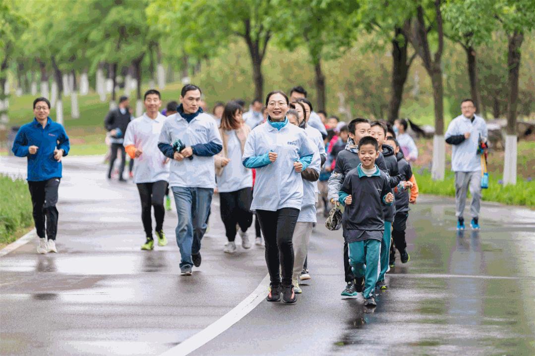吾悦广场为什么是新城控股,新城控股与吾悦广场是啥关系