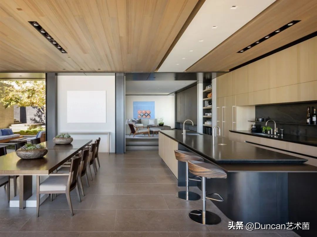 西雅图LucasInterior古朴隐逸的度假住宅