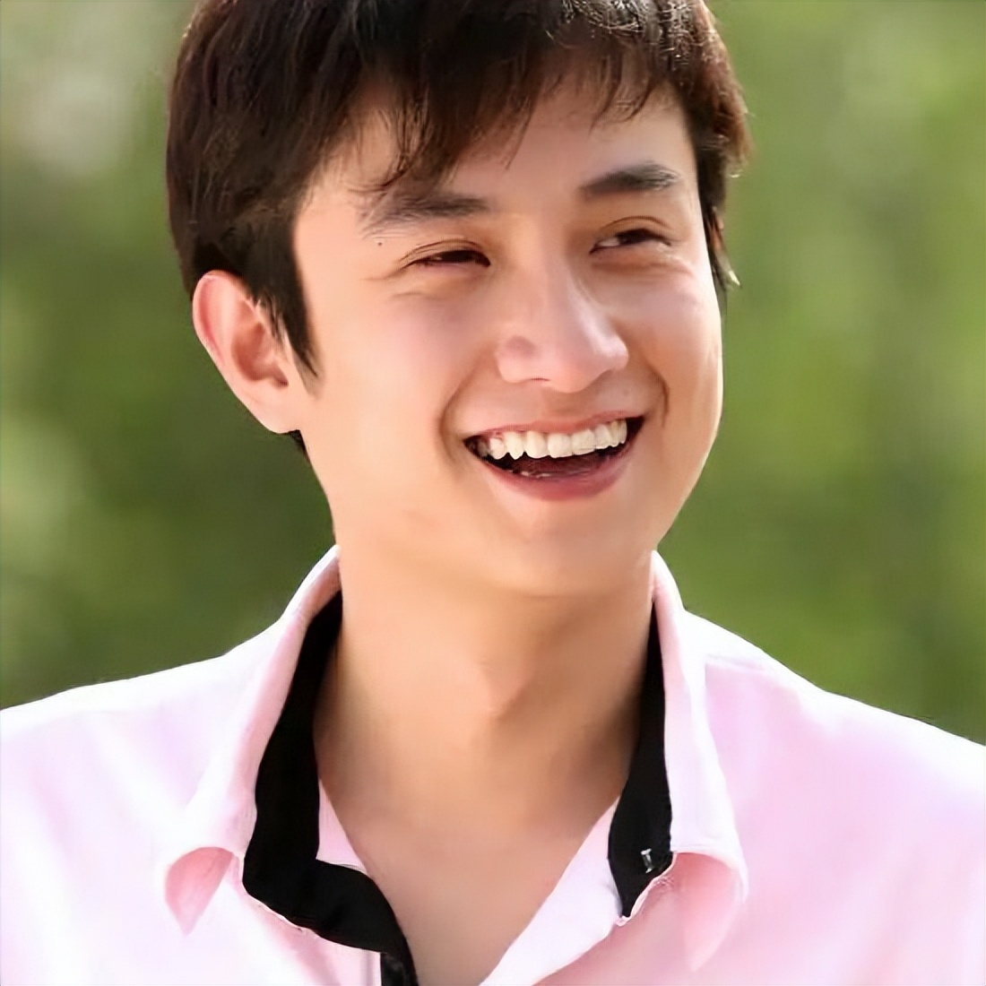 文章和女儿亮相机场最新,文章女儿爱马