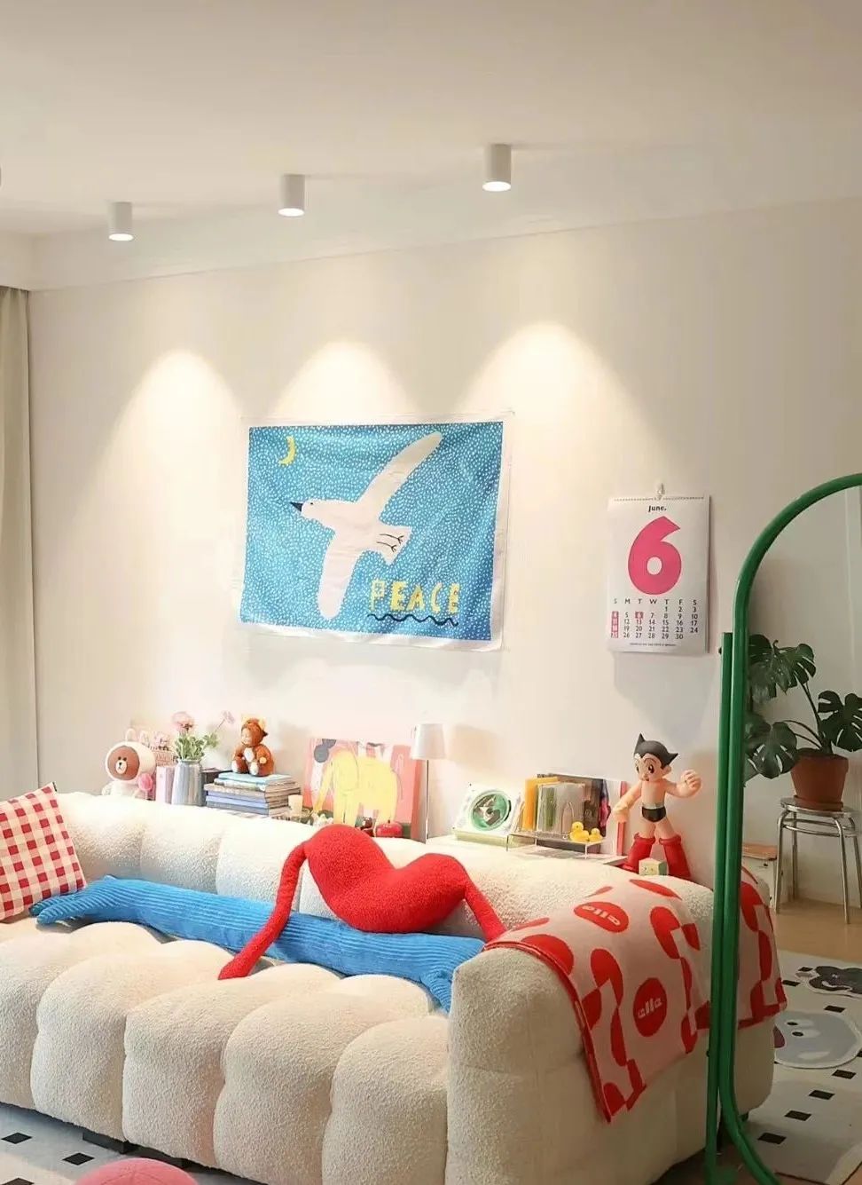 天花板吊顶优缺点,天花吊顶哪一种最实用