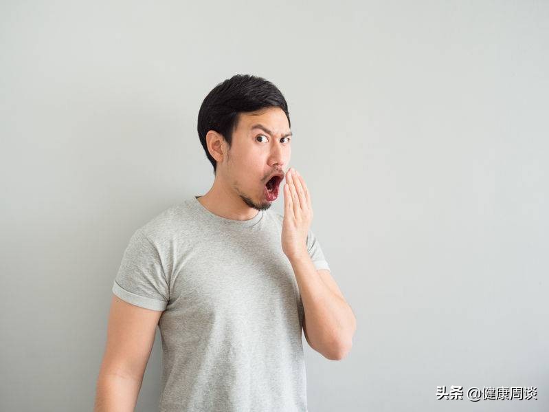 早起后口干口苦口渴怎么回事,早起口干口苦什么原因造成的