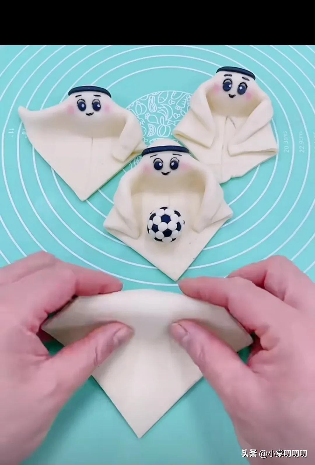 卡塔尔富豪表情包视频,卡塔尔表情包小黄脸不带白边