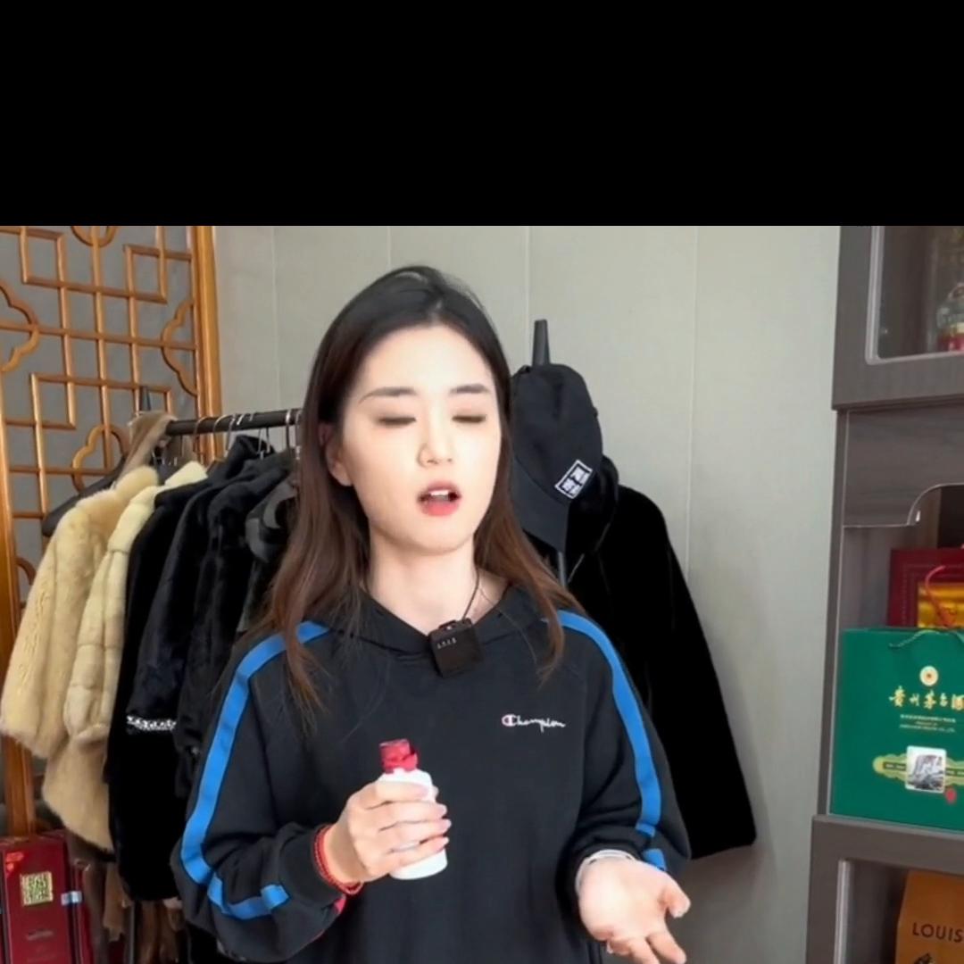 回收黄金名包名表等奢侈品 (回收黄金首饰包包手表奢侈品礼品)