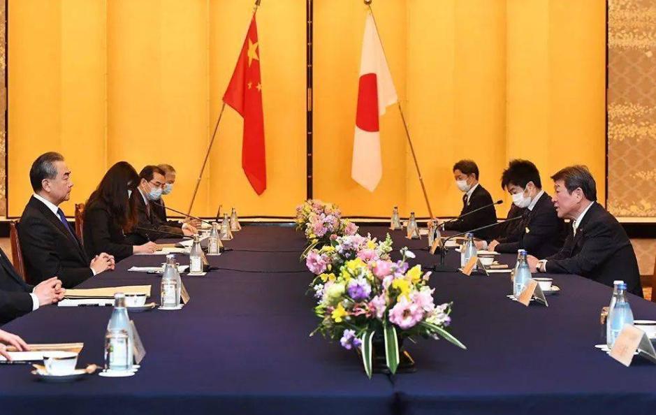 7月10日上午新消息，台海局势变化：中方宣布对日本“全面禁令”