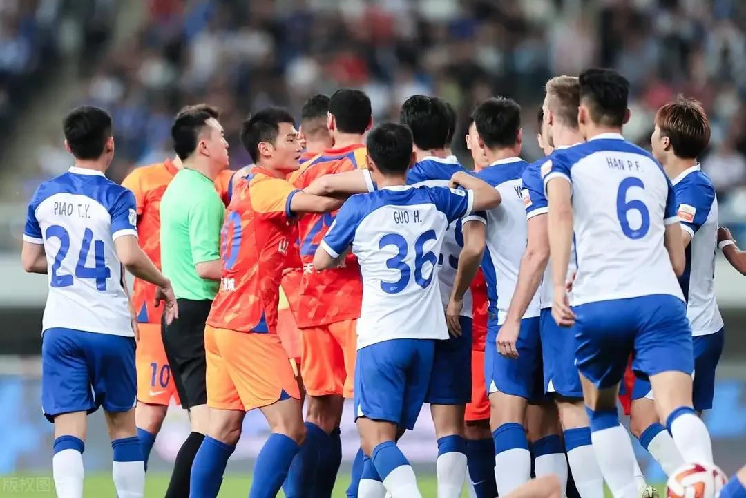 泰山队球迷素质,泰山球队与球迷