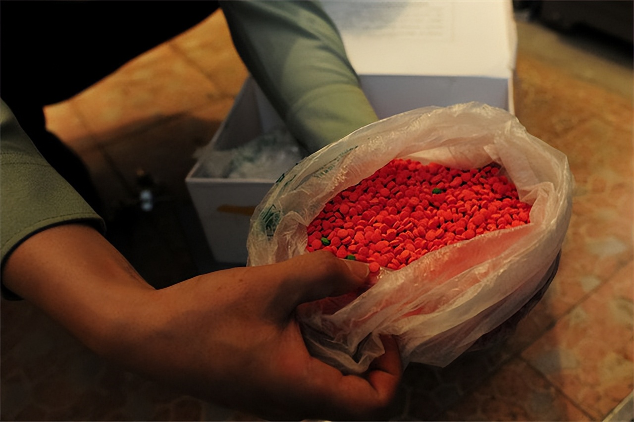 中国为何对*品毒**零容忍？数亿同胞的丧生，给了中华民族惨痛的教训