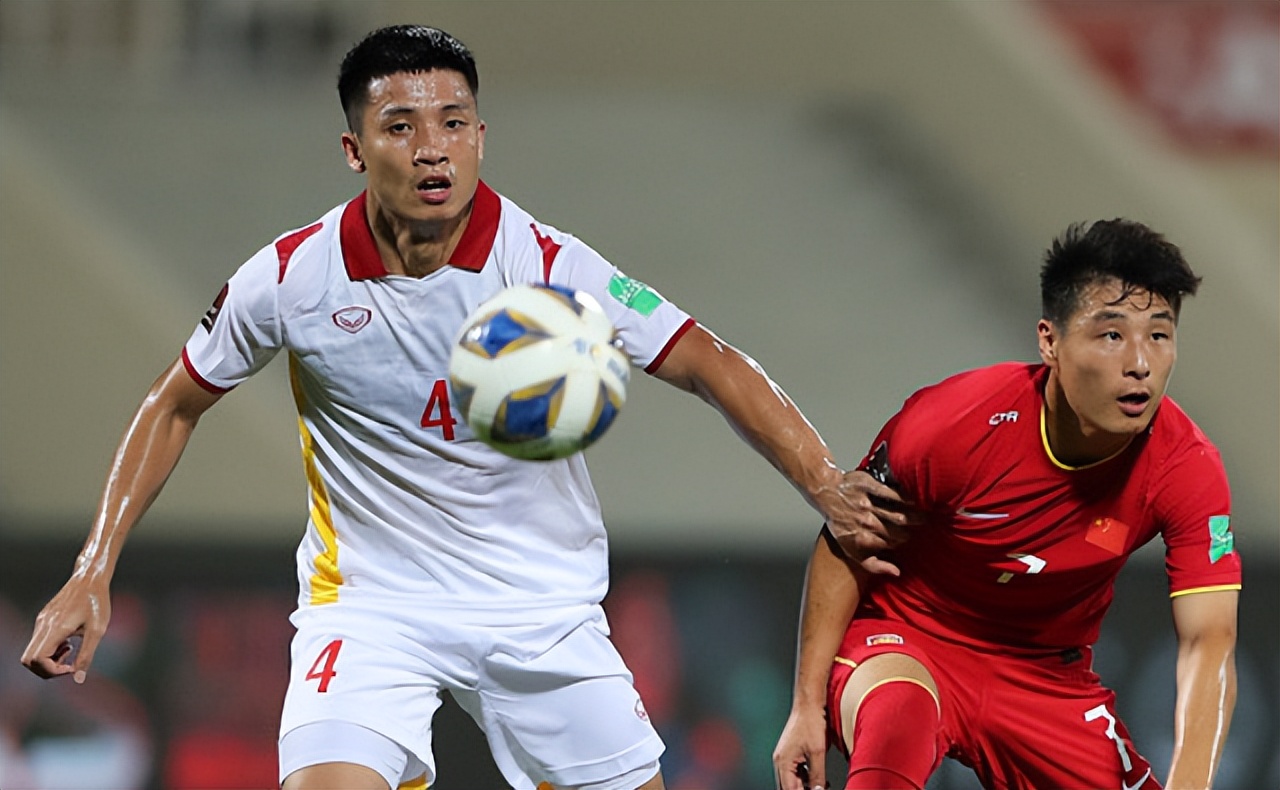 艾菲尔丁和武磊,艾菲尔丁国足首秀