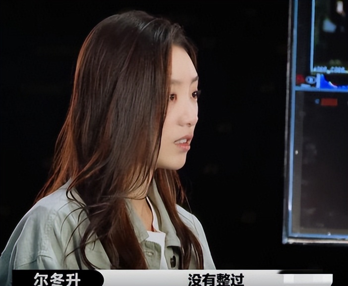 黑红小花张月：质疑整容上位不雅，演绿茶遭网暴，新剧逆转口碑