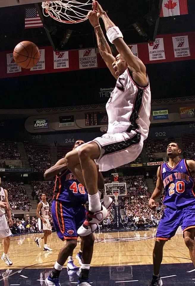 上赛季肯扬马丁,肯扬马丁在街头