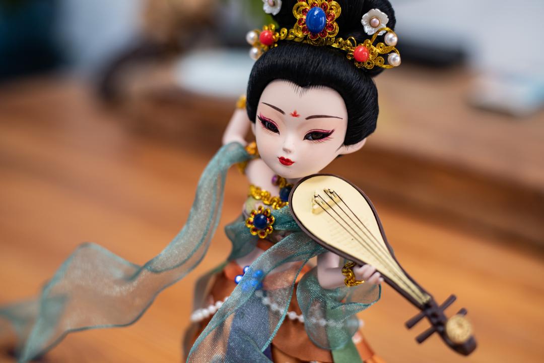 中国的芭比娃娃是谁,被人们称为真人芭比娃娃