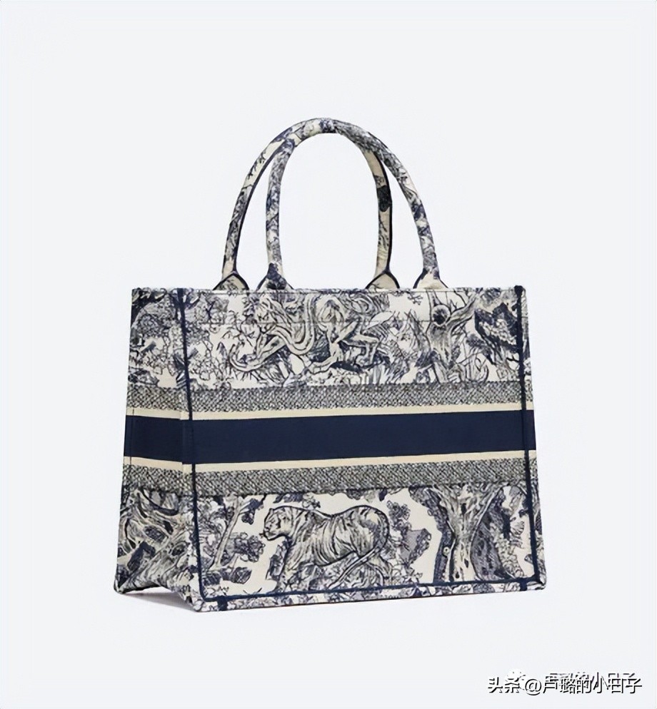 五人套衣服,5个人穿的衣服礼服