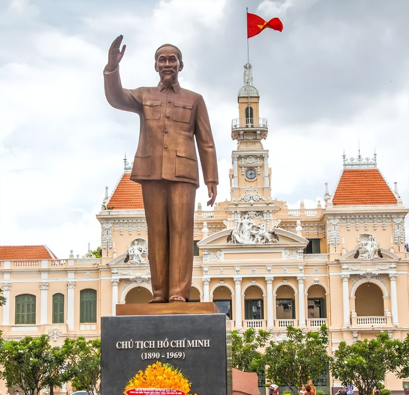 越南用神曲“入侵”中国背后，他们真能弯道超车吗？