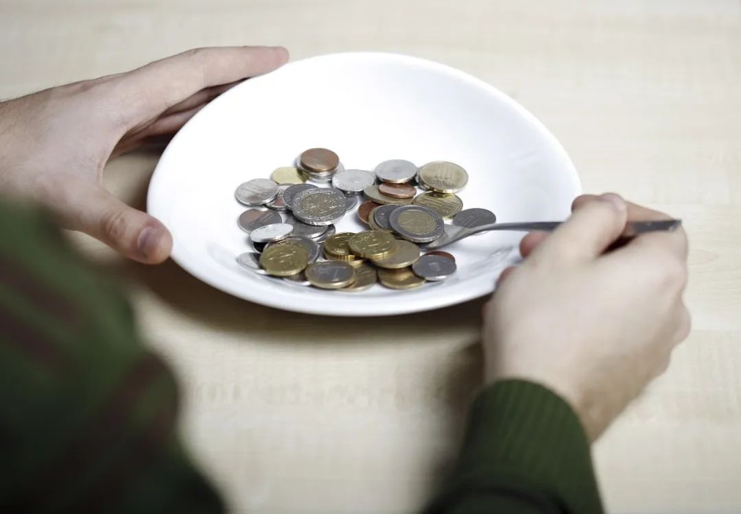 利率下调怎么应对,中国存款利率还有多少降息空间