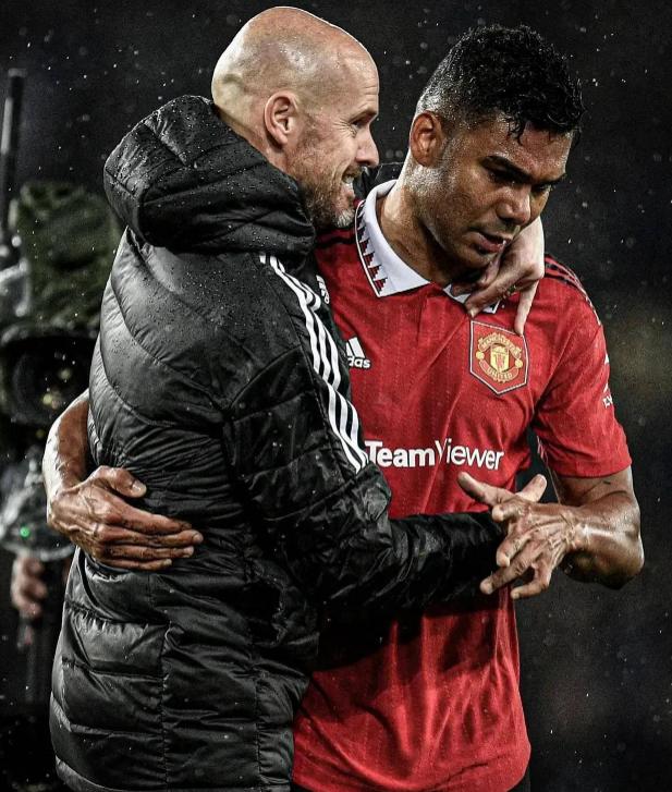 曼联重返老特拉福德,滕圣