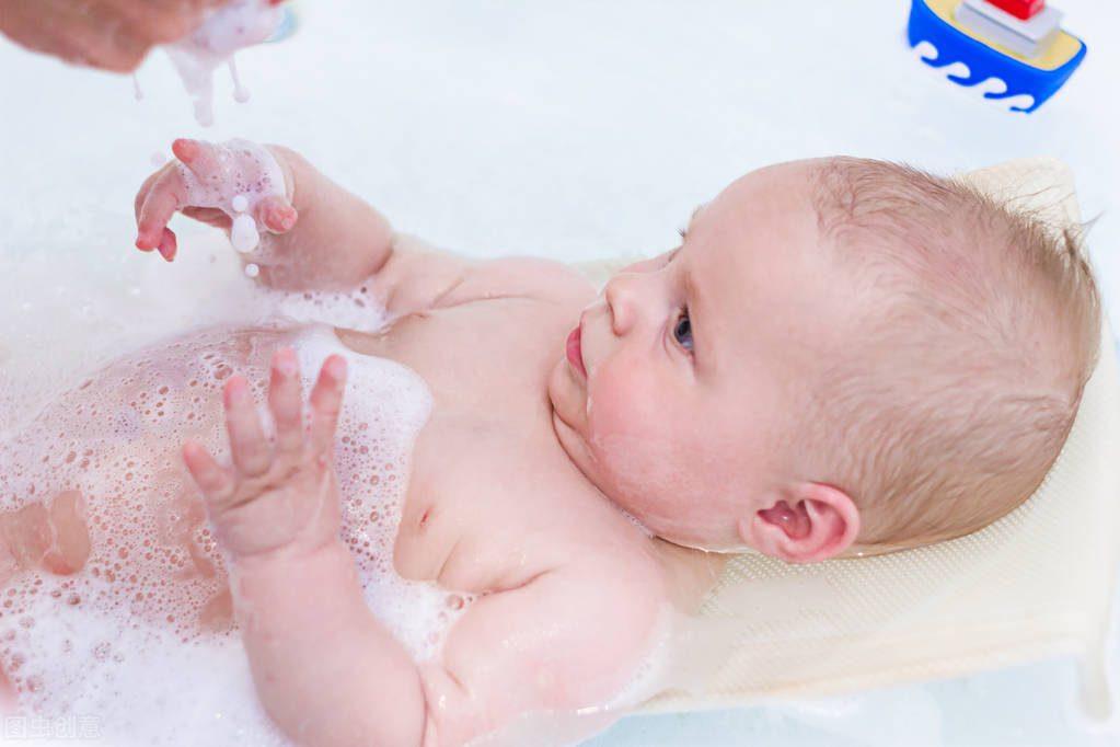 新生儿洗护如何操作,新生儿洗护需要哪些东西冬季