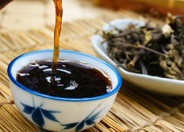 匪首获死刑后献出秘方，被改判当上政协委员，药物今成广西名片