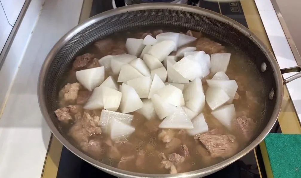 什么食物可以增强免疫力抗病毒 (抗病毒中吃什么食物增加免疫力)