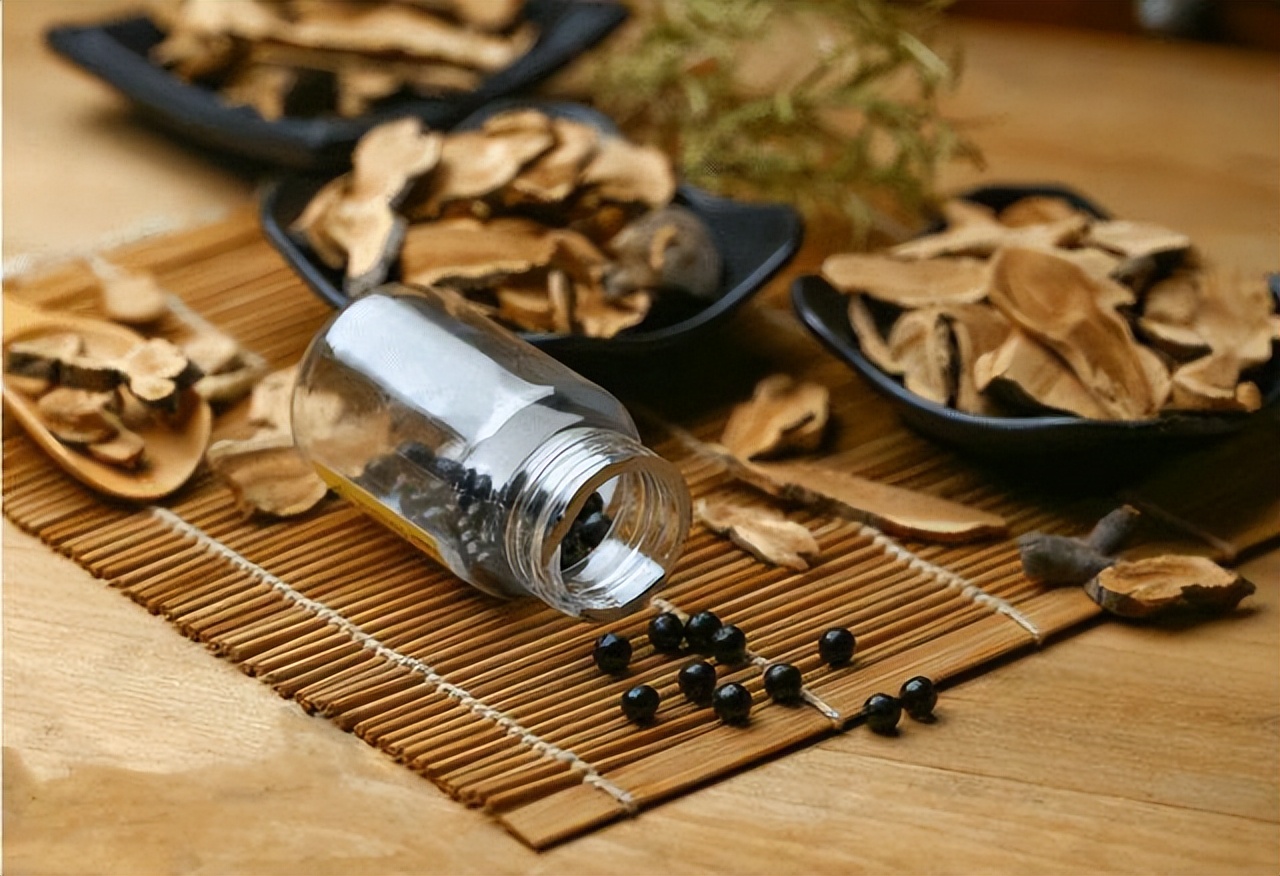 逍遥丸的功效与作用女人服用禁忌,逍遥丸疏肝的对人体的好处