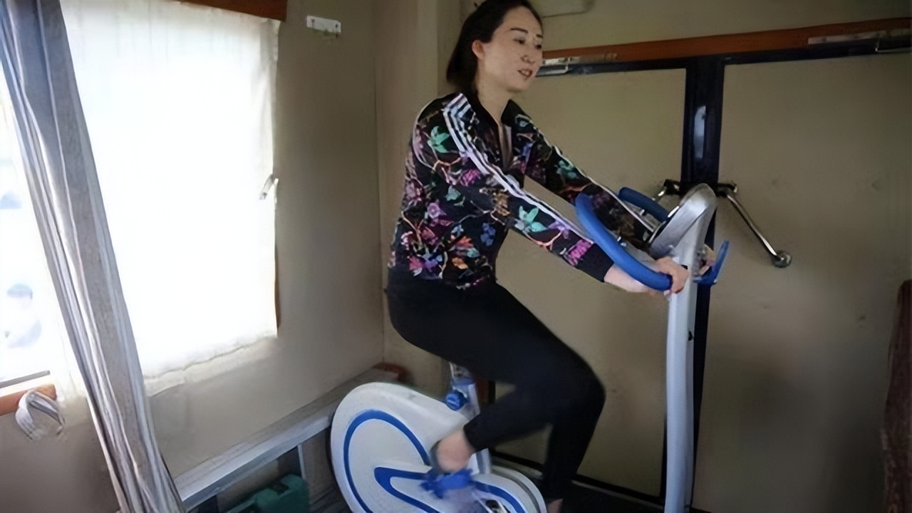 女排朱婷的纹身,乔婷最漂亮纹身