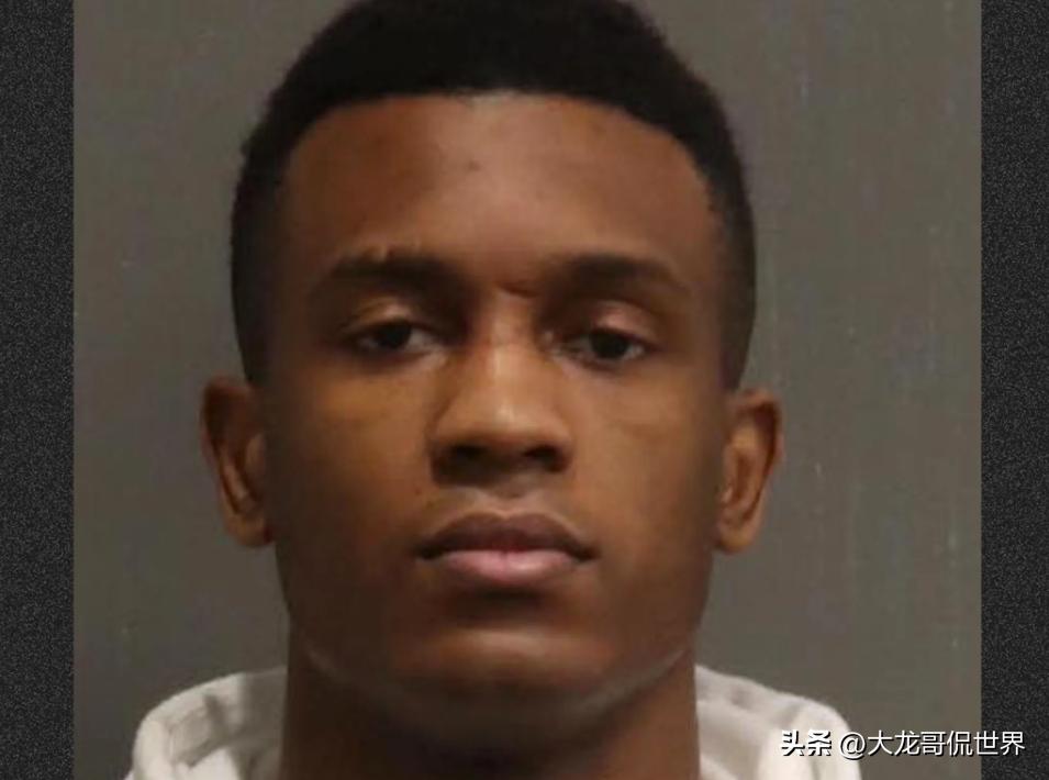 美国发生恶性案件，男子不满分手活活将前女友捅死，藏尸衣柜