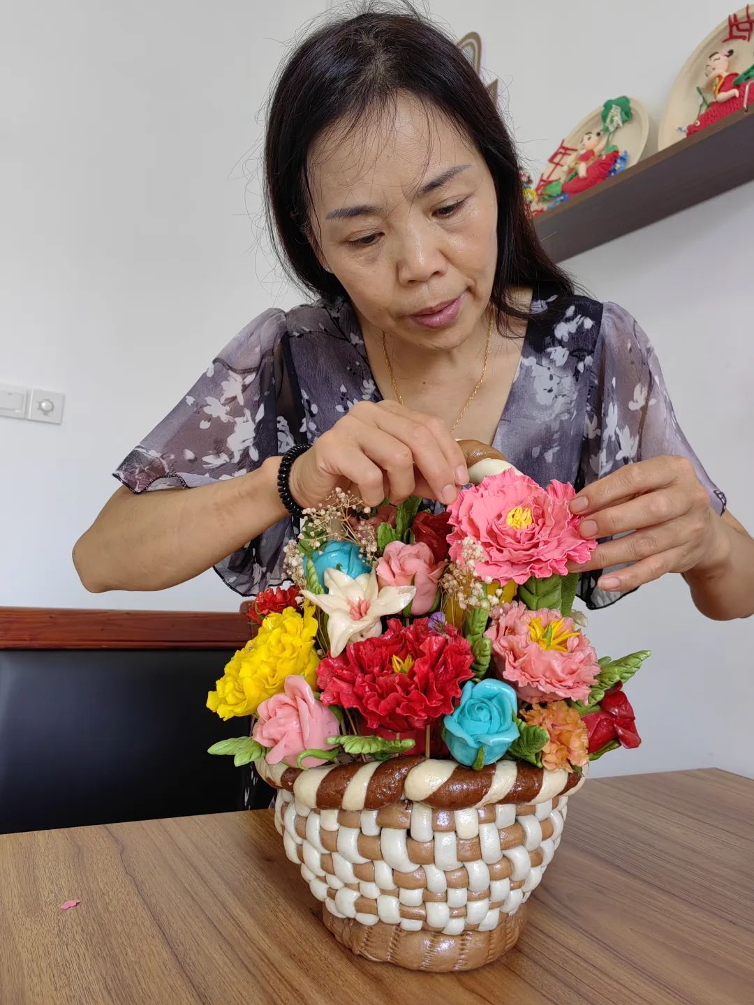 「走在前开新局」你见过“能吃”的花束花篮吗？