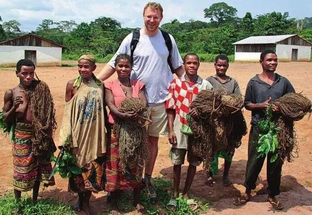 非洲原始部落的女人是个怎样的存在