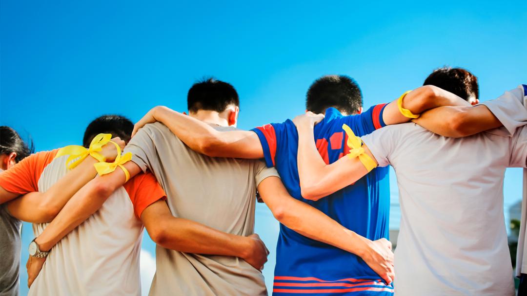 打造有战斗力的团队！兄弟连10条打法