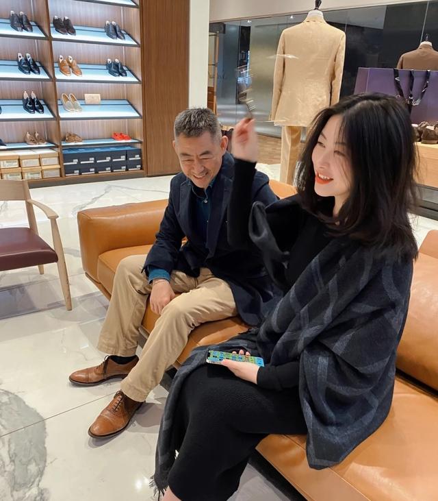 朱珠富家千金,朱珠名媛望族