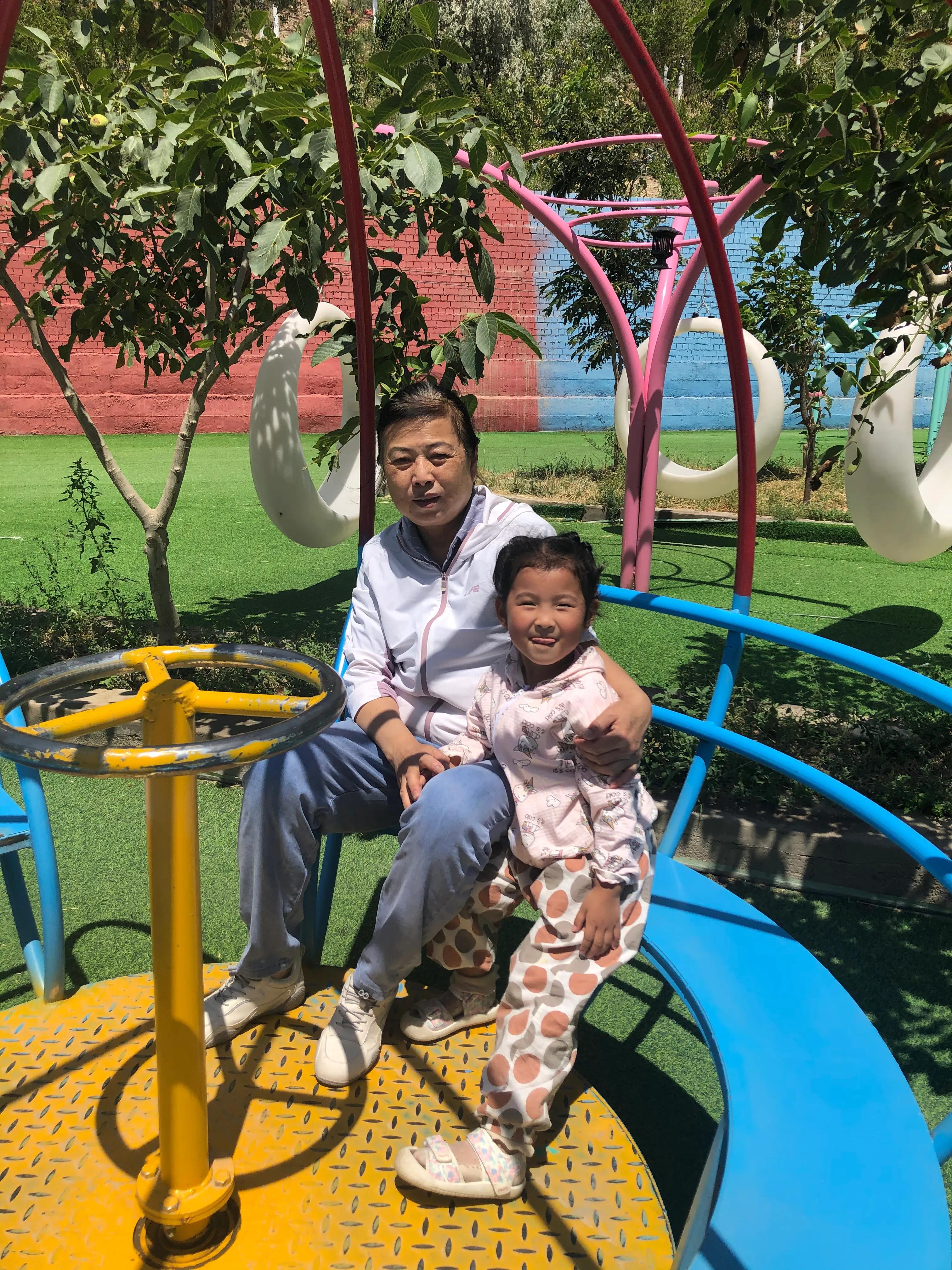 带孩子去龙山公园玩,库尔勒龙山公园旅游攻略