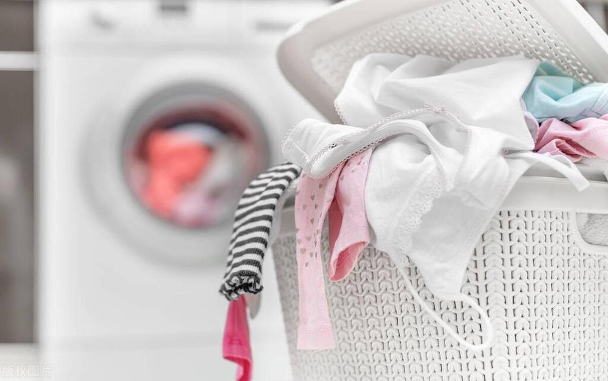 一位单身女青年的疑问：同房时，男人尿尿和射精会同时发生吗？