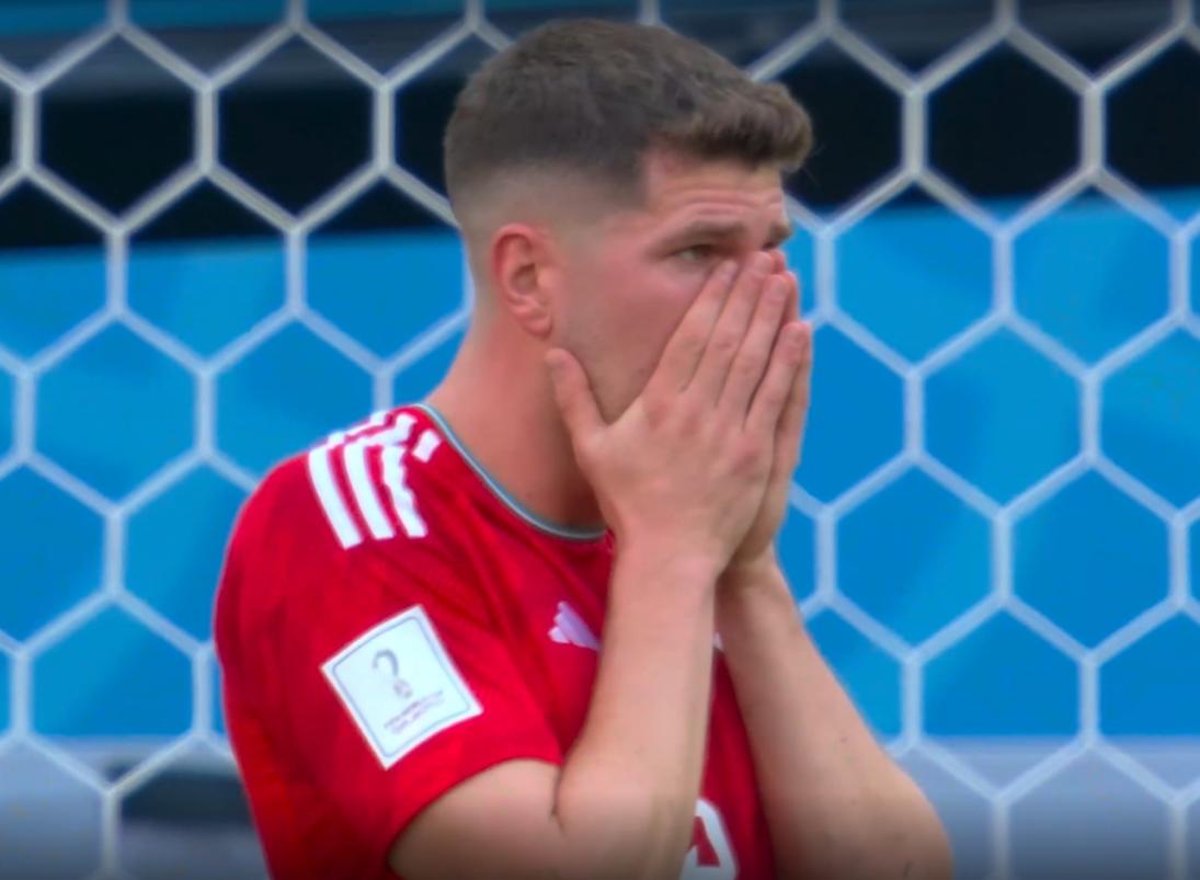 补时两分钟两球绝杀,补时最后一分钟伊朗的点球