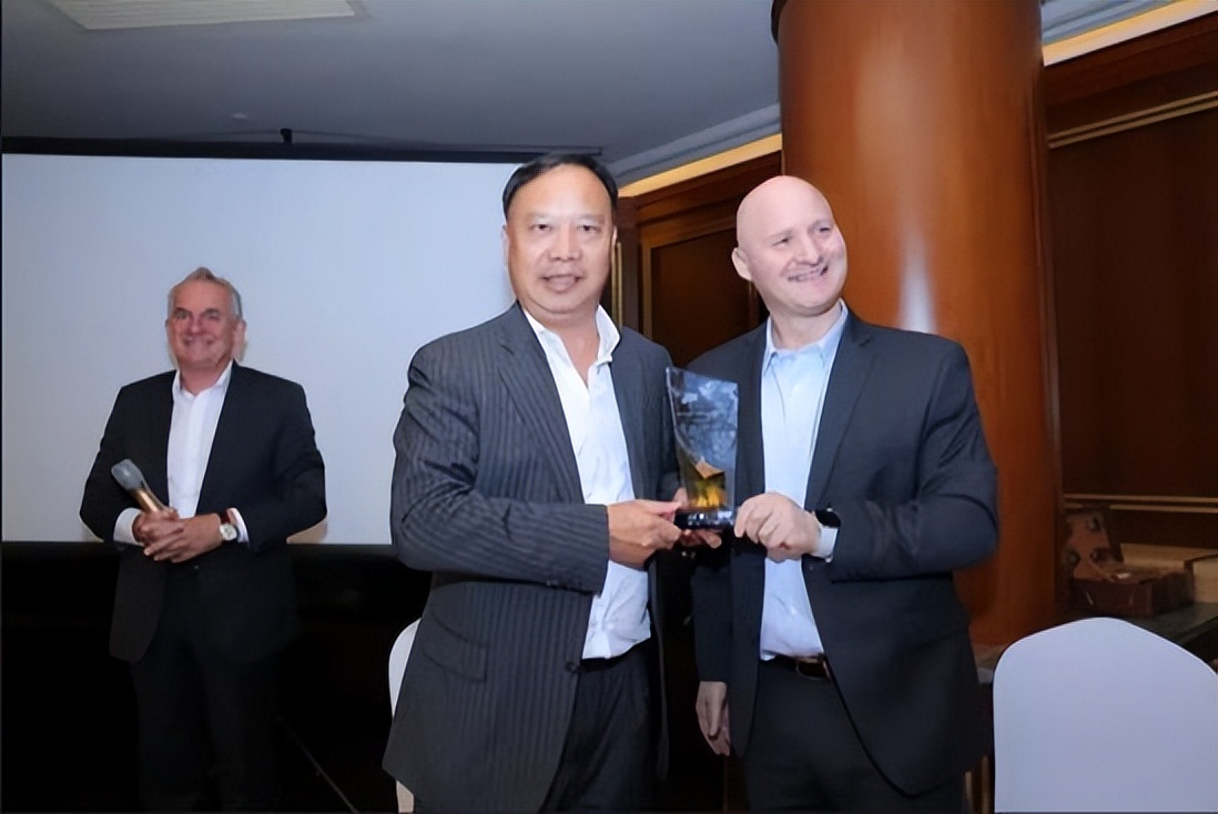 黄焕然广东,中山中荣印刷厂黄焕然有多少钱