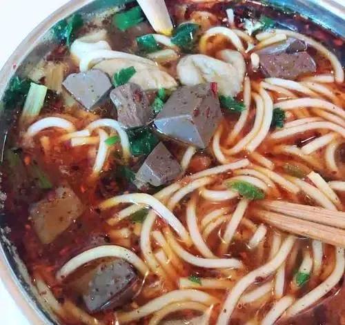 昆明的滇池周边有哪些不错的温泉,昆明温泉酒店吃住一体推荐五华区