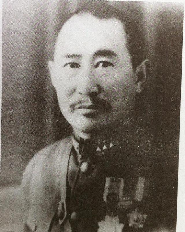 1935年长征过草地,1935年完成两万五千里长征